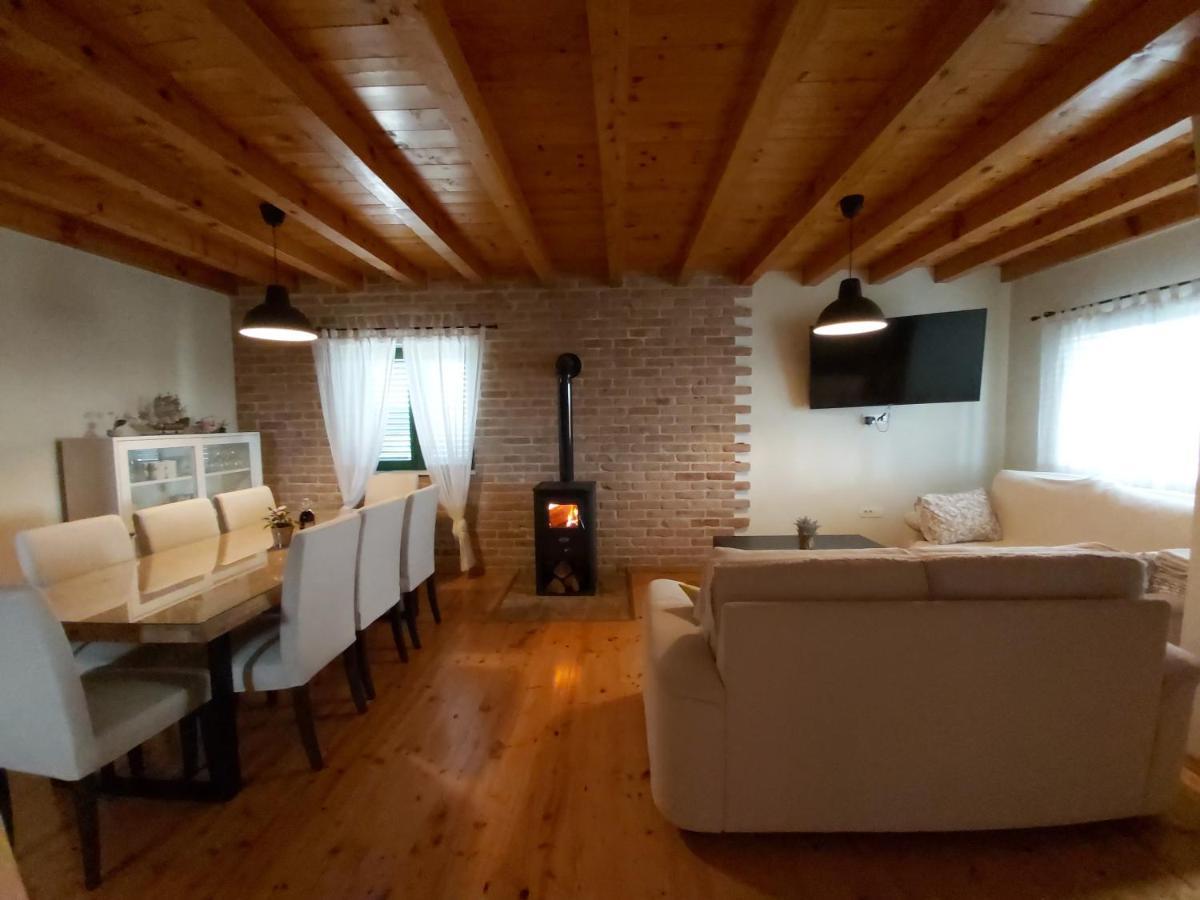 Villa Stone Pearl With Heated Swimming Pool Sveti Filip i Jakov Eksteriør bilde