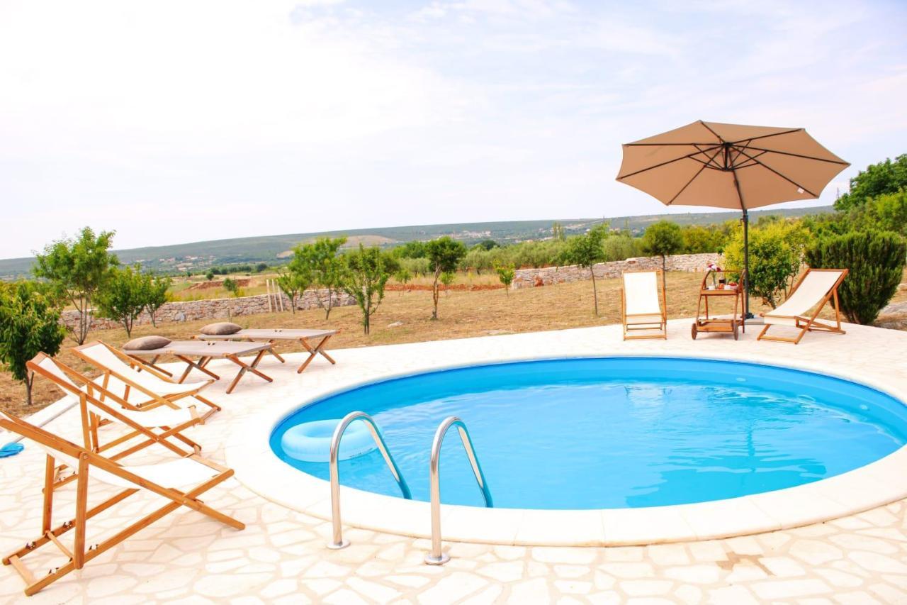 Villa Stone Pearl With Heated Swimming Pool Sveti Filip i Jakov Eksteriør bilde