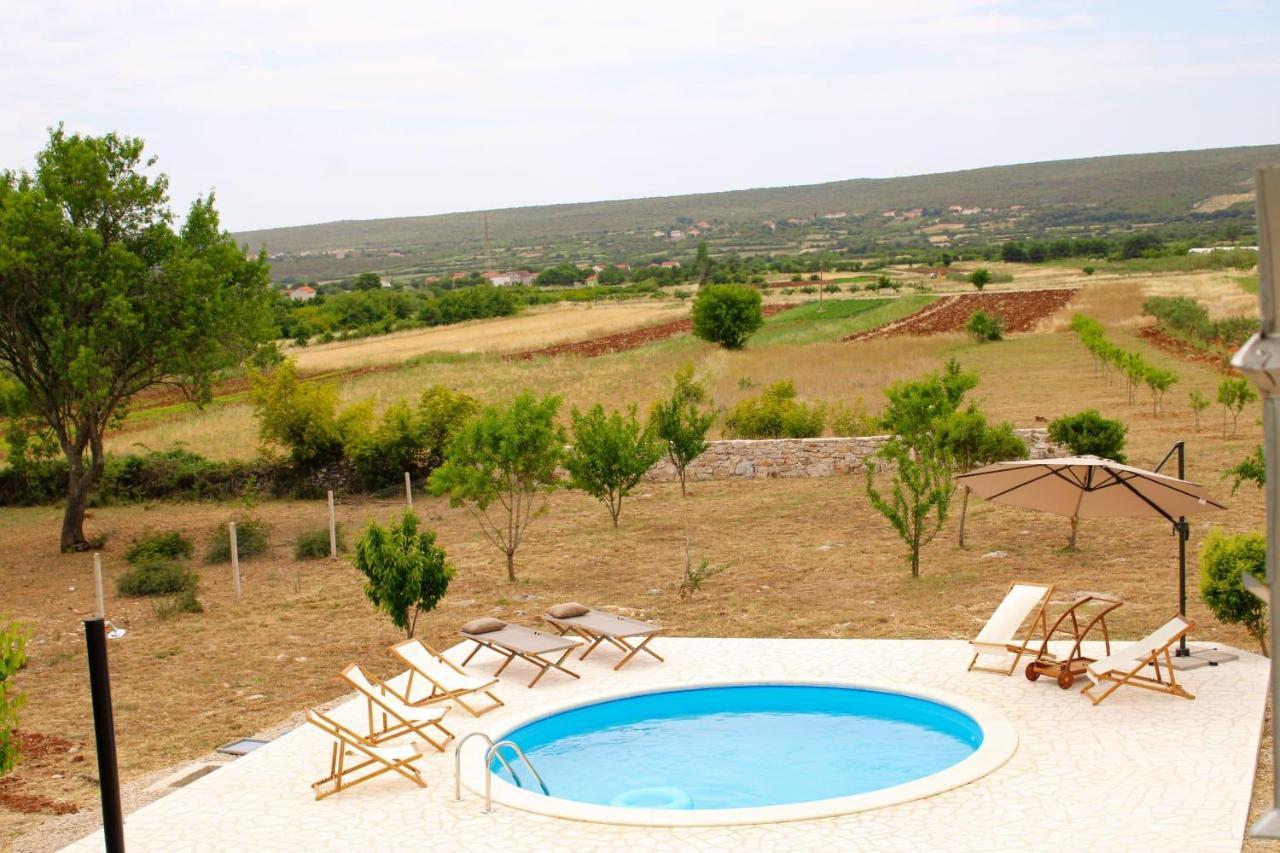 Villa Stone Pearl With Heated Swimming Pool Sveti Filip i Jakov Eksteriør bilde