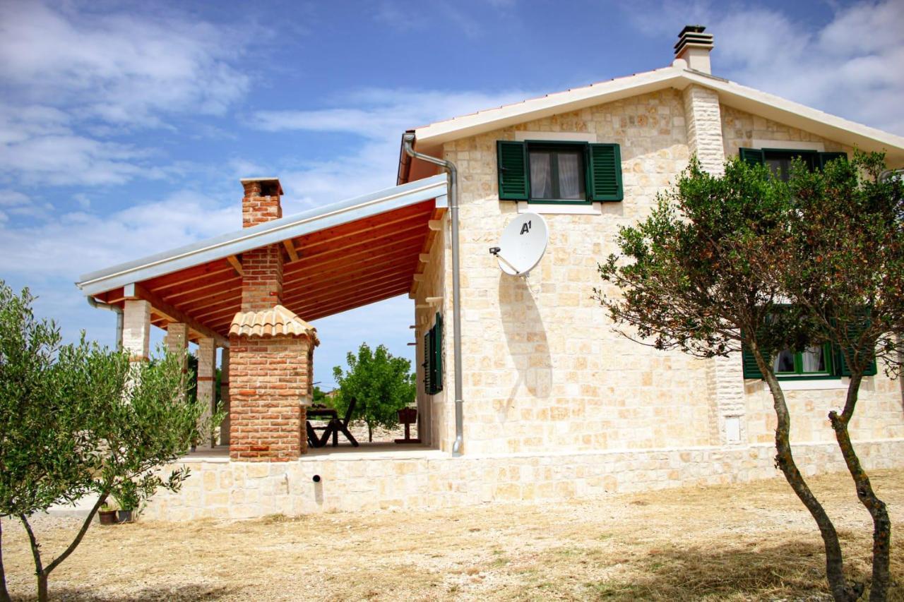Villa Stone Pearl With Heated Swimming Pool Sveti Filip i Jakov Eksteriør bilde