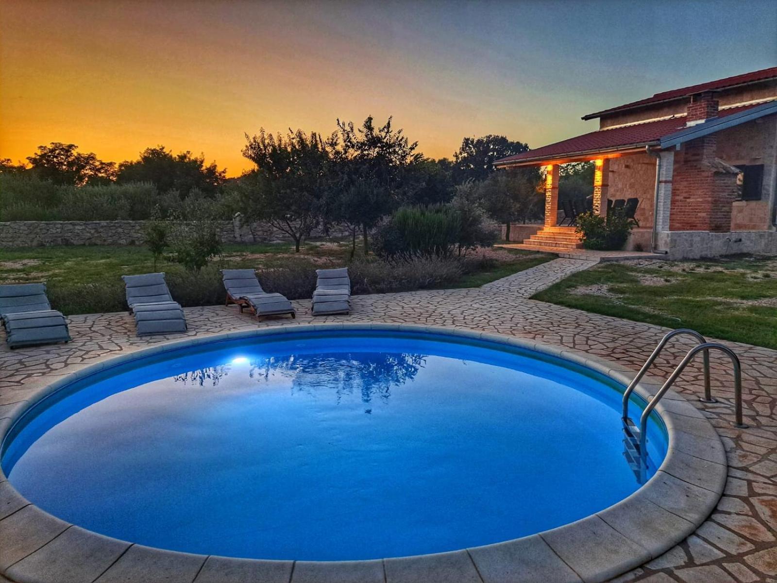 Villa Stone Pearl With Heated Swimming Pool Sveti Filip i Jakov Eksteriør bilde